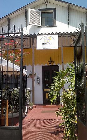 Hostal Casona De Chorrillos Vina del Mar Bagian luar foto